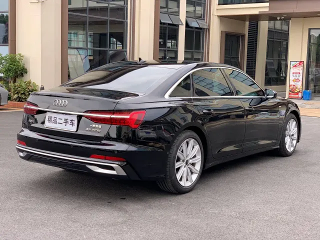 Audi A6L — Фото автомобиля 6