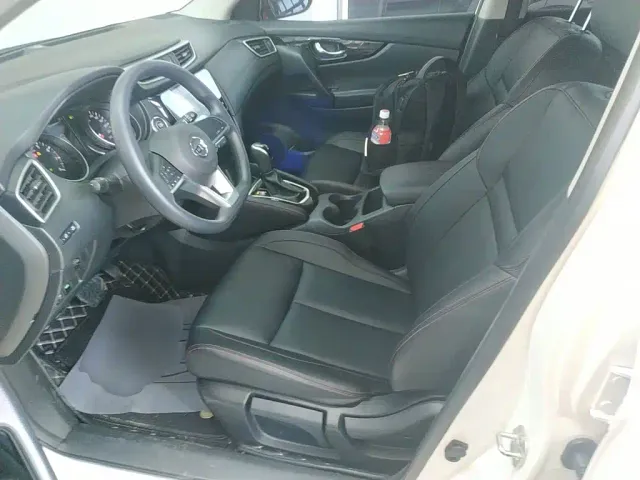 Nissan Qashqai — Фото автомобиля 14