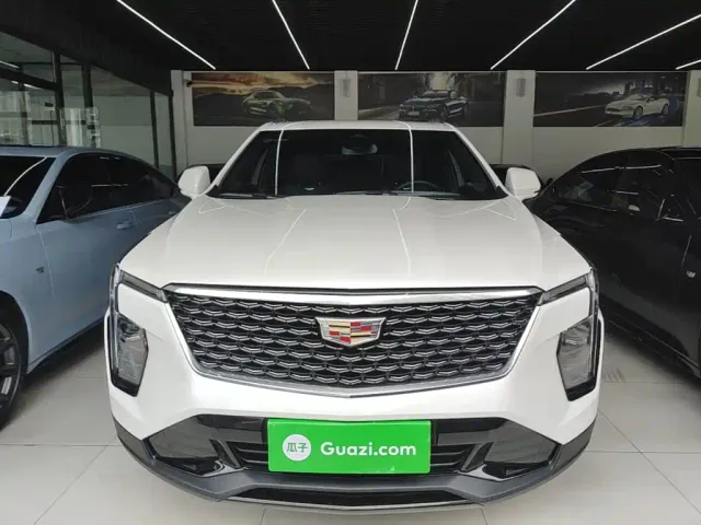 Cadillac XT4 — Фото автомобиля 2