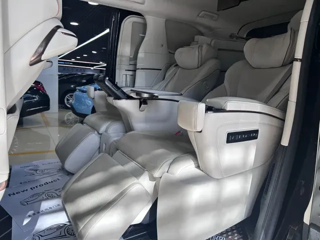Lexus LM — Фото автомобиля 6