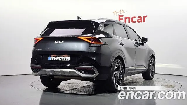 Kia Sportage Sportage 5-е поколение Бензин 1.6 турбо 2WD — Фото автомобиля 2