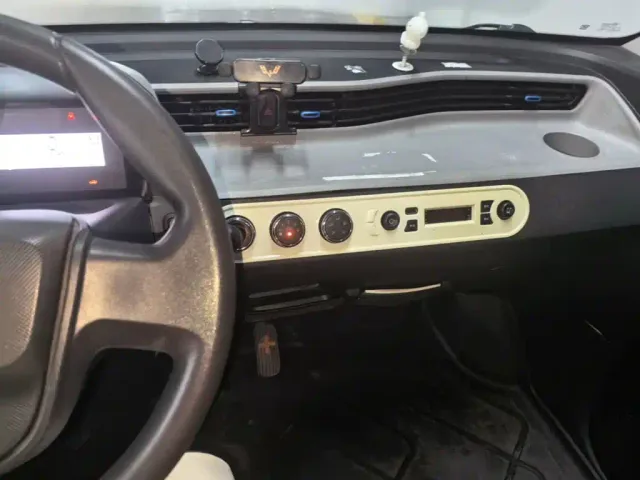 Wuling Hongguang Mini EV — Фото автомобиля 12