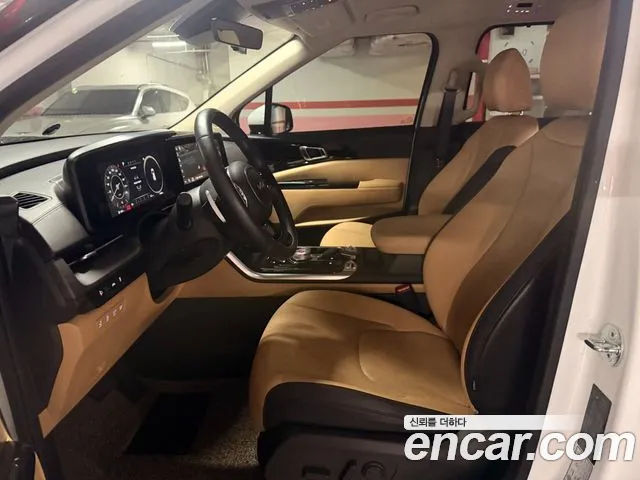Kia Carnival Generation 4 — Фото автомобиля 15