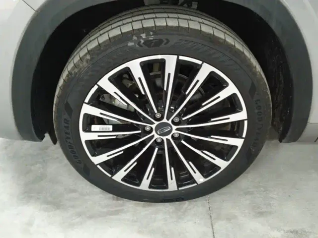 Geely Xingyue L — Фото автомобиля 22