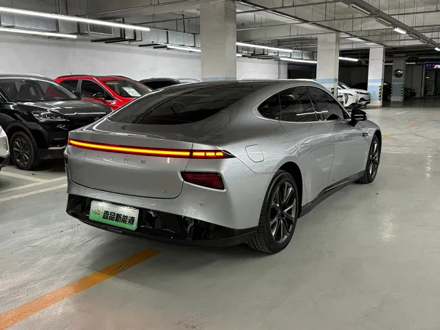 Xpeng P7 — Фото автомобиля 6