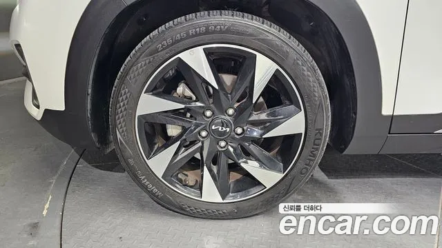 Kia Seltos — Фото автомобиля 5