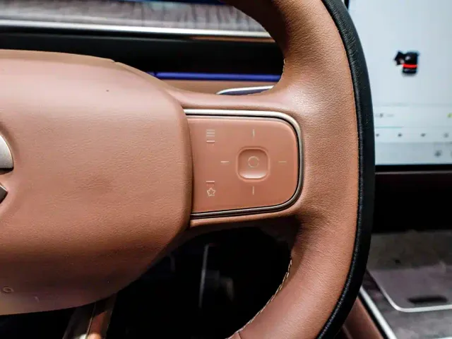 Nio ES9 — Фото автомобиля 18