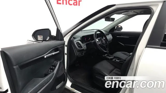 Kia Seltos — Фото автомобиля 15
