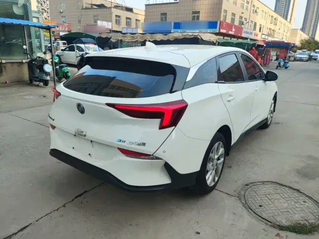 Buick Velite 6 2022 Connected Sharing PLUS — Фото автомобиля 6