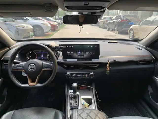 Nissan Teana — Фото автомобиля 5