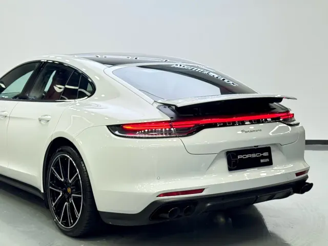 Porsche Panamera — Фото автомобиля 27