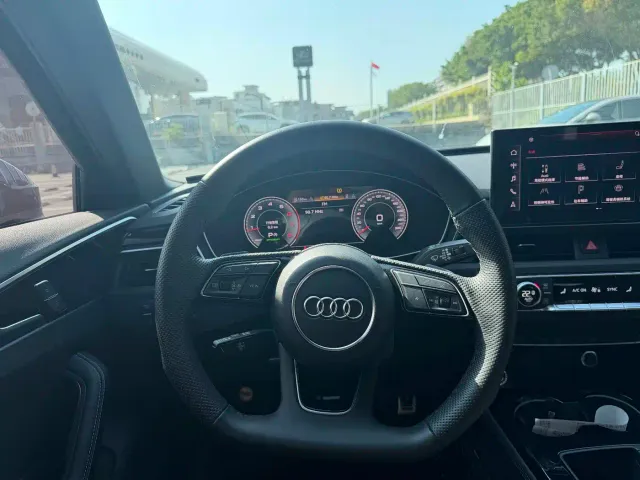 Audi A4L — Фото автомобиля 17