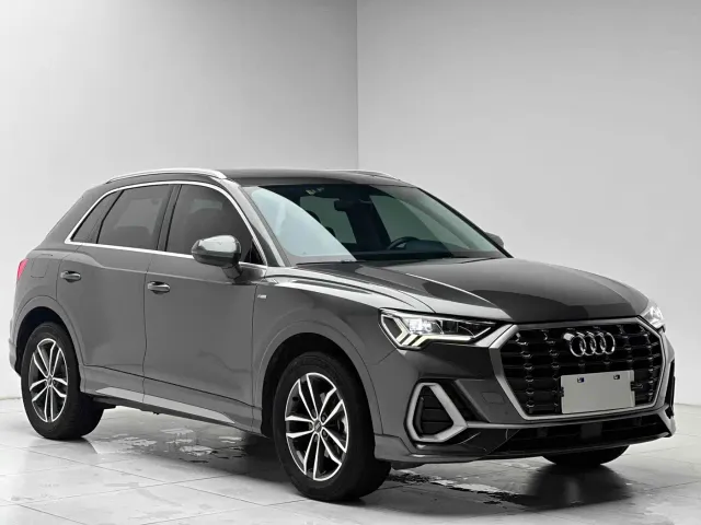 Audi Q3 — Фото автомобиля 3
