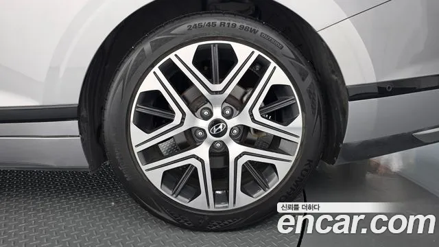 Hyundai Grandeur GN7 — Фото автомобиля 6