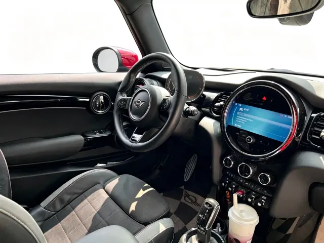 MINI John Cooper Works — Фото автомобиля 6