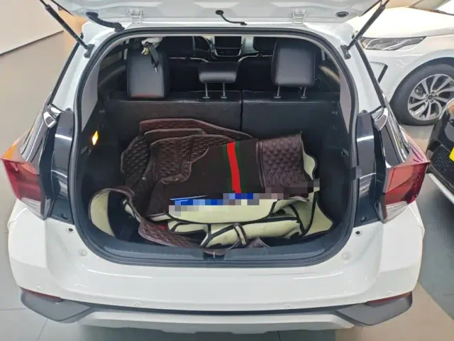Toyota YARiS L Zhi Xuan — Фото автомобиля 18