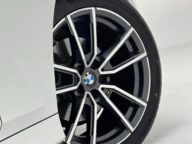 BMW 3 Series — Фото автомобиля 23