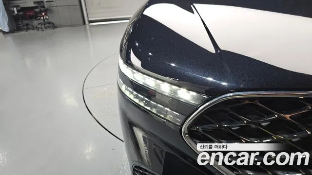 Genesis G90 Бензин 3.5 турбо AWD — Фото автомобиля 15