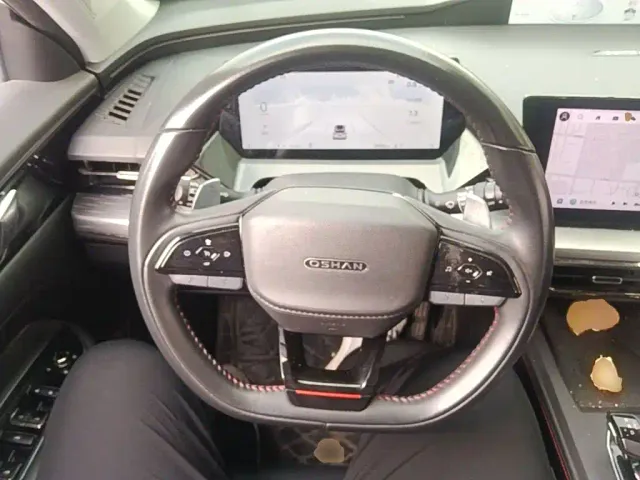 Changan Z6 — Фото автомобиля 10