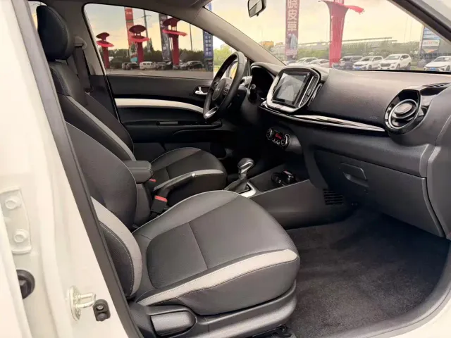 Kia KX1 — Фото автомобиля 12
