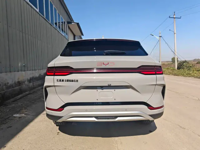 BYD Song PLUS — Фото автомобиля 5
