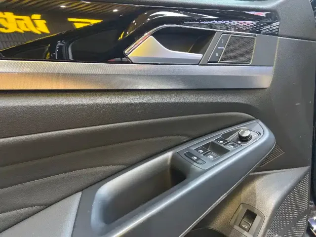 Volkswagen Passat — Фото автомобиля 6