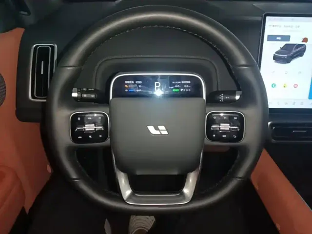 Li Auto L8 — Фото автомобиля 10
