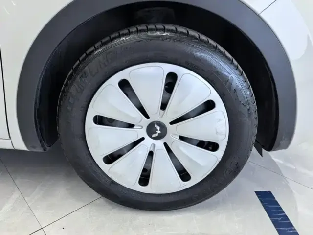 Wuling Bingo — Фото автомобиля 6