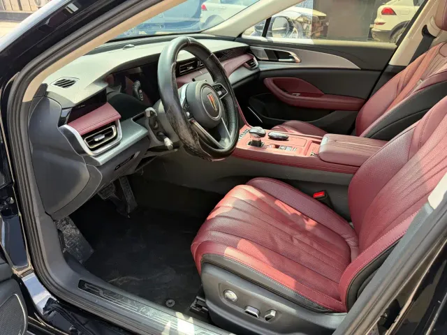 Hongqi H5 — Фото автомобиля 6