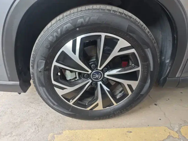 BYD Song Pro — Фото автомобиля 22