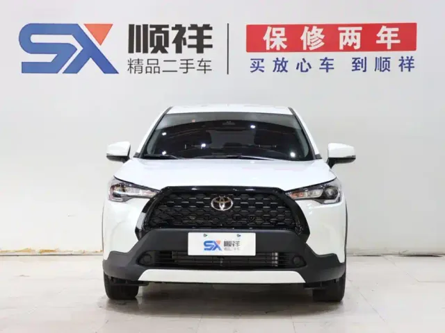 Toyota Corolla Cross — Фото автомобиля 2
