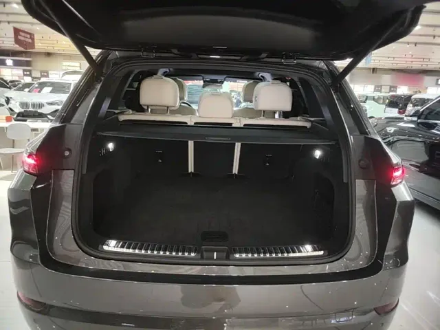 Li Auto L7 — Фото автомобиля 18