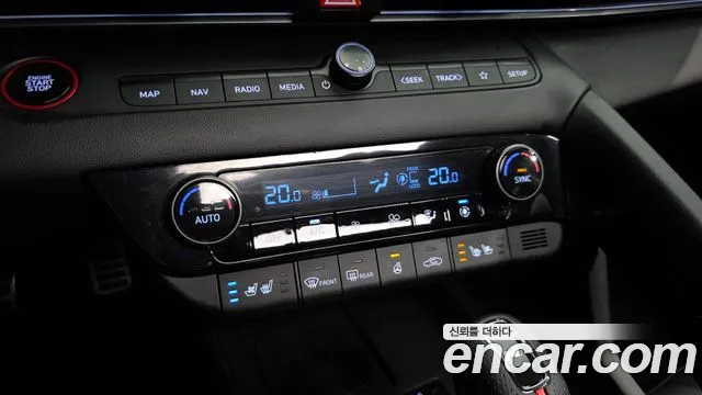 Hyundai Avante CN7 — Фото автомобиля 30