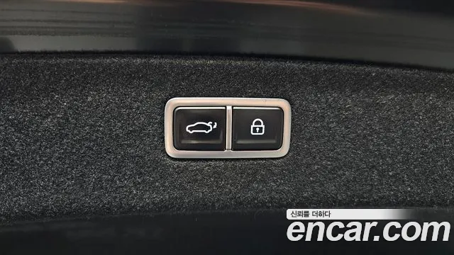 Genesis G90 Бензин 3.5 турбо AWD — Фото автомобиля 30