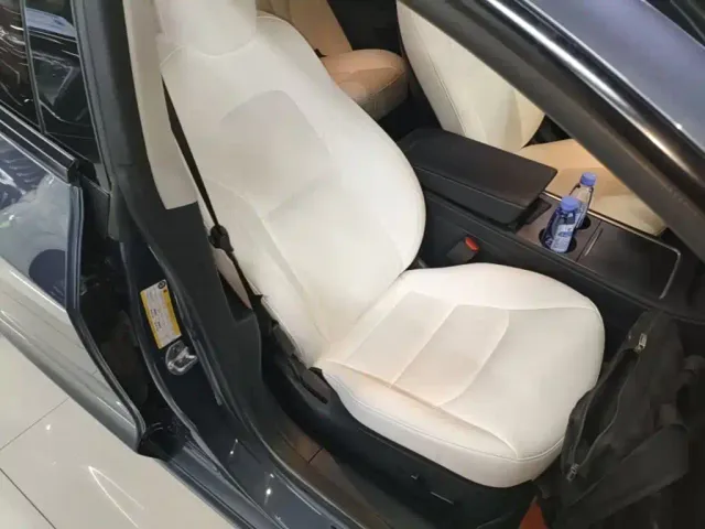 Tesla Model 3 — Фото автомобиля 24