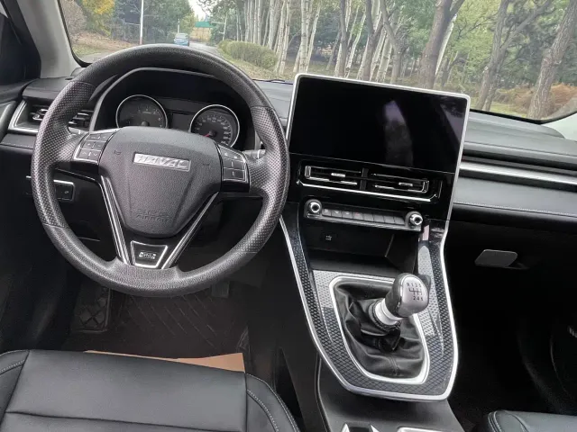 Haval M6 — Фото автомобиля 7