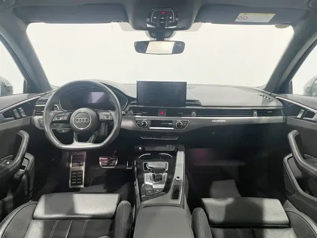 Audi A4L — Фото автомобиля 12