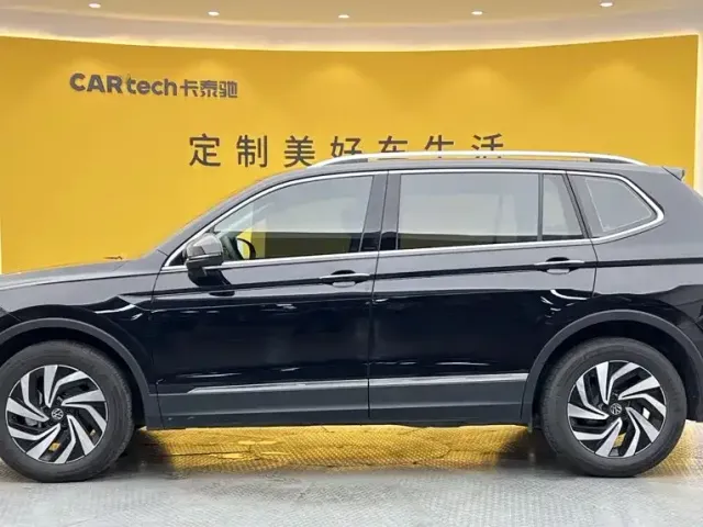 Volkswagen Tiguan L — Фото автомобиля 7