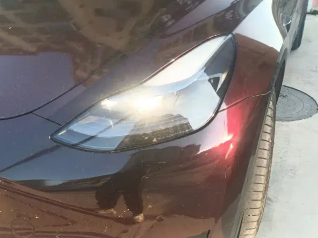 Tesla Model Y — Фото автомобиля 5