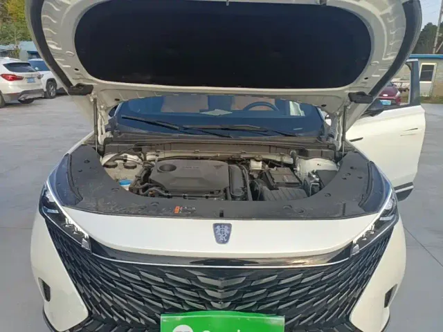 Roewe RX5 — Фото автомобиля 19