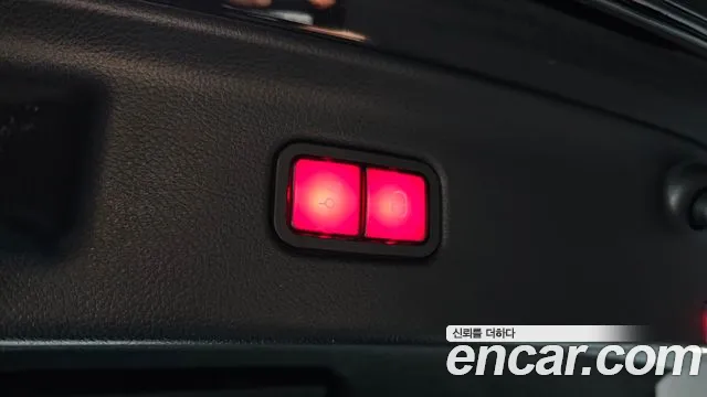 Mercedes-Benz S-Class — Фото автомобиля 18