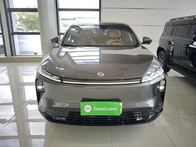 Dongfeng Aeolus L8 — Фото автомобиля 2