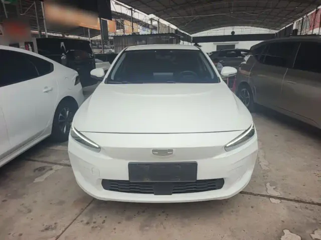 Geely Geometry A — Фото автомобиля 2