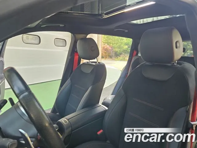 Mercedes-Benz GLB-Class — Фото автомобиля 19