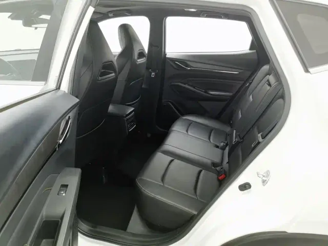 Changan X5 Plus — Фото автомобиля 15