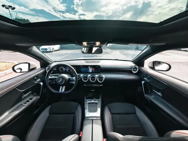 Mercedes-Benz A-Class — Фото автомобиля 10