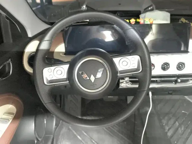 Wuling Bingo — Фото автомобиля 15