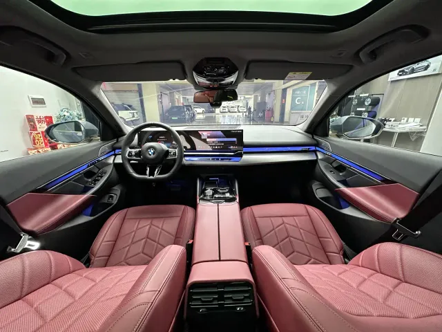 BMW 5 Series — Фото автомобиля 9