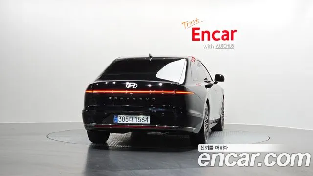 Hyundai Grandeur Grandeur (GN7) 3.5 Бензин 4WD — Фото автомобиля 4