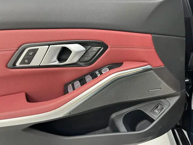 BMW 3 Series — Фото автомобиля 8